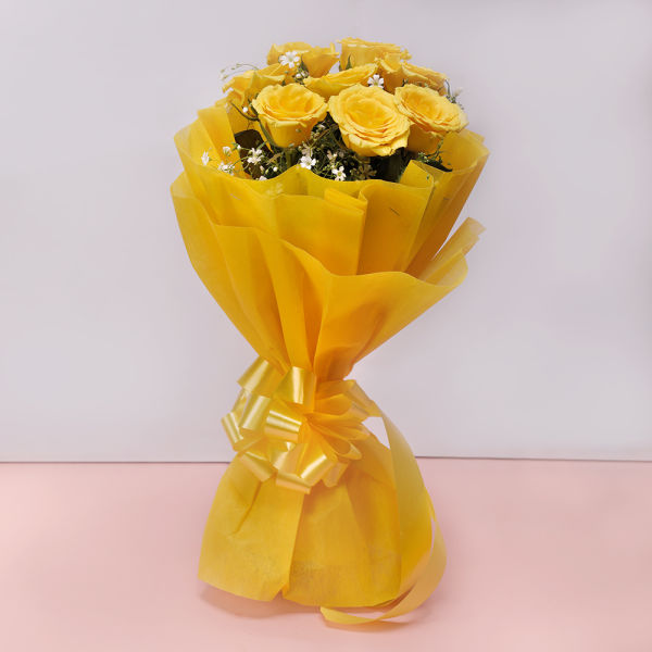  8 Yellow Roses