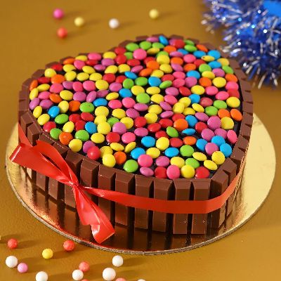 Hearty Choco Kitkat Cake