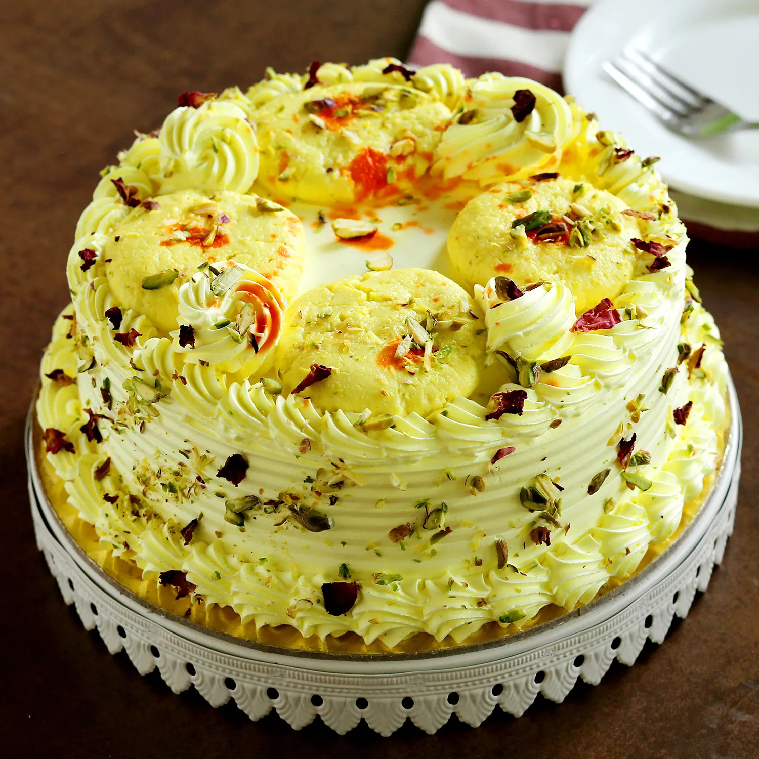  Butterscotch Cake With Rasmalai