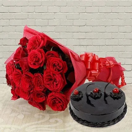  Roses N Chocolaty Love Combo