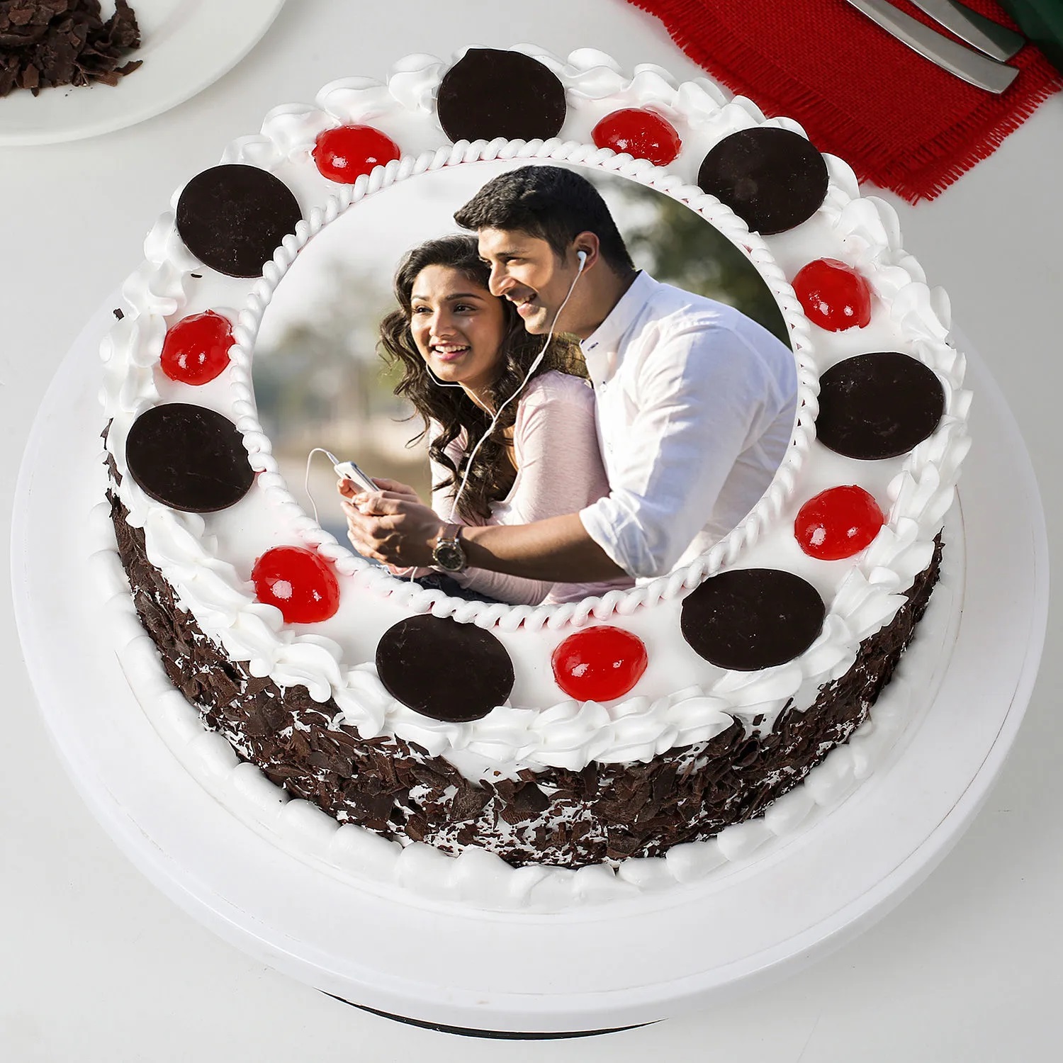  Round Black Forest Photo Cake